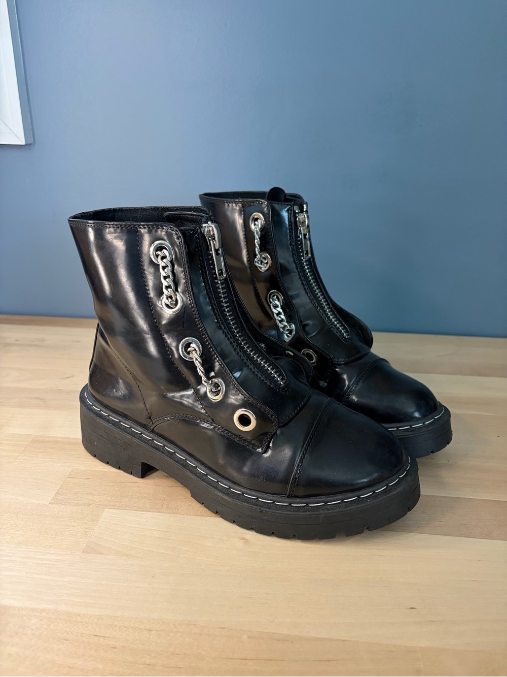 Sugar Kazam Zip Up Combat Boots size 7